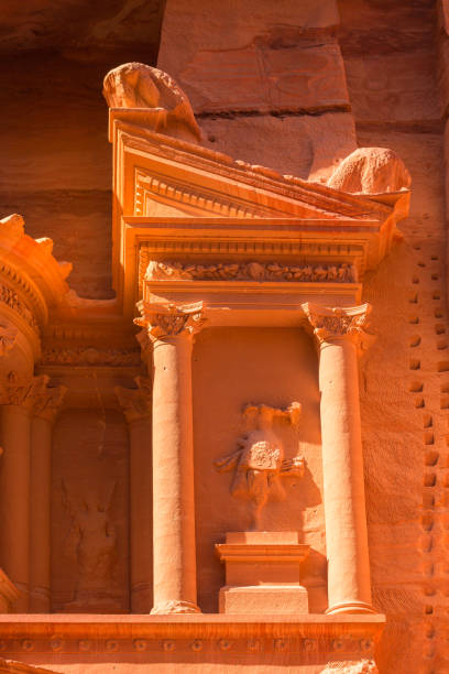 istock Petra, Jordan Siq, Treasury, Al Khazneh details 1447919082