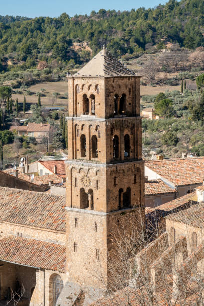 istock Moustiers-Sainte-Marie 1447966482