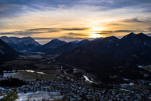 Blick vom Heldenkreuz Richtung Garmisch-Partenkirchen