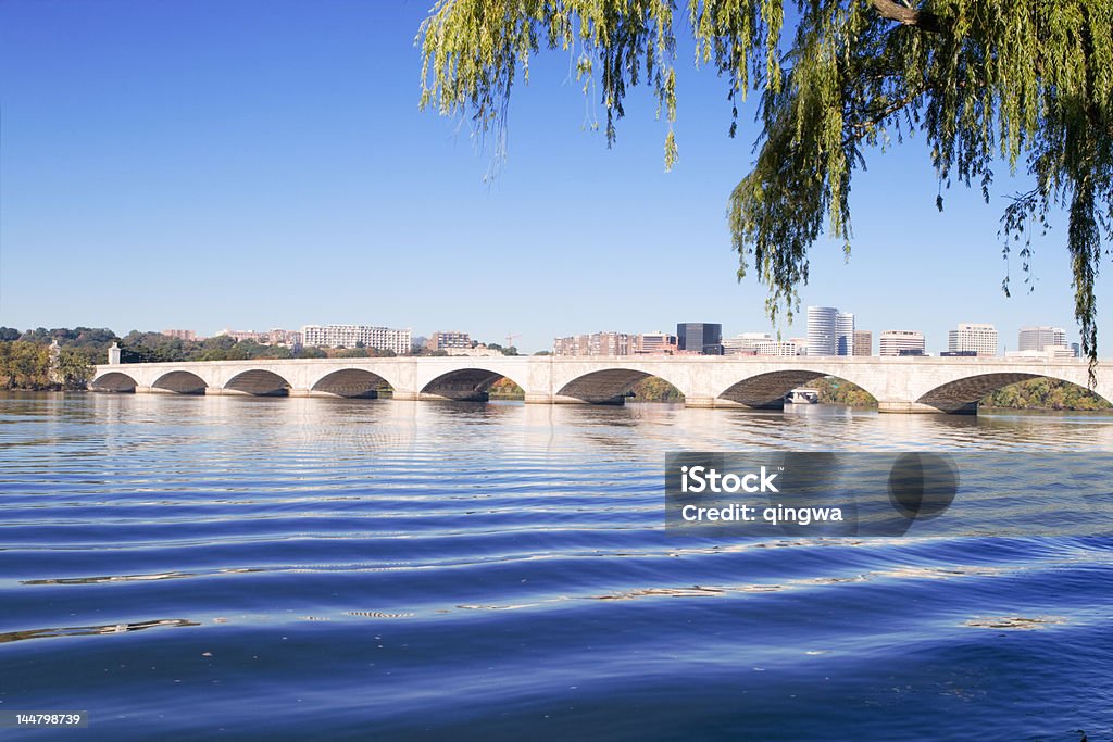 Puente Memorial de cruzar el río Potomac, Virginia, Washington DC - Foto de stock de A cuadros libre de derechos