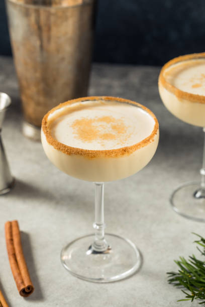 istock Boozy Cold Christmas Eggnog Martini 1447991242
