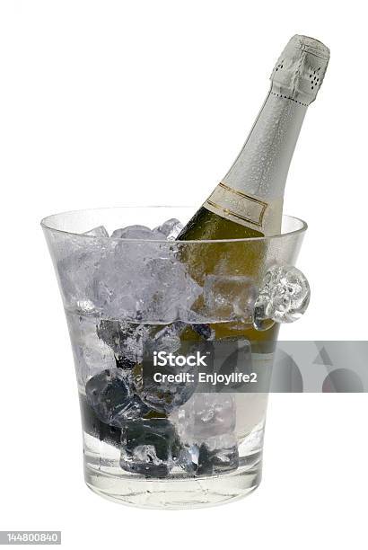 Zimno Szampana - zdjęcia stockowe i więcej obrazów Alkohol - napój - Alkohol - napój, Bańka, Biały