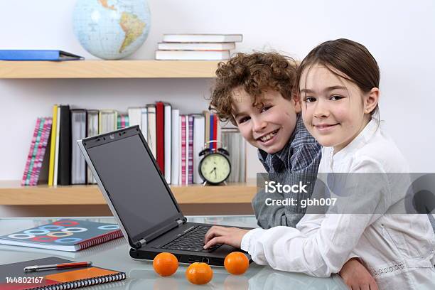 Studenten Stockfoto und mehr Bilder von Jungen - Jungen, Laptop, Tippen