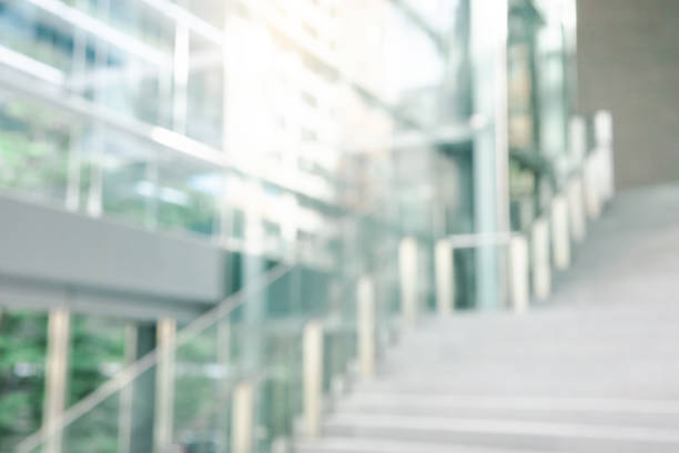 vestíbulo desenfocado - movimiento borroso fotografías e imágenes de stock