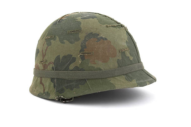 us army casco de época de la guerra de vietnam - accesorio de cabeza fotografías e imágenes de stock