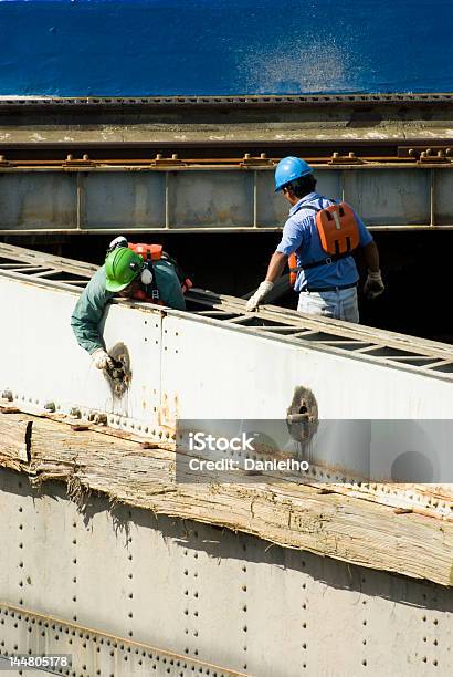 Foto de Manutenção Do Canal Do Panamá e mais fotos de stock de Canal do Panamá - Canal do Panamá, Consertar, Eclusa de Canal