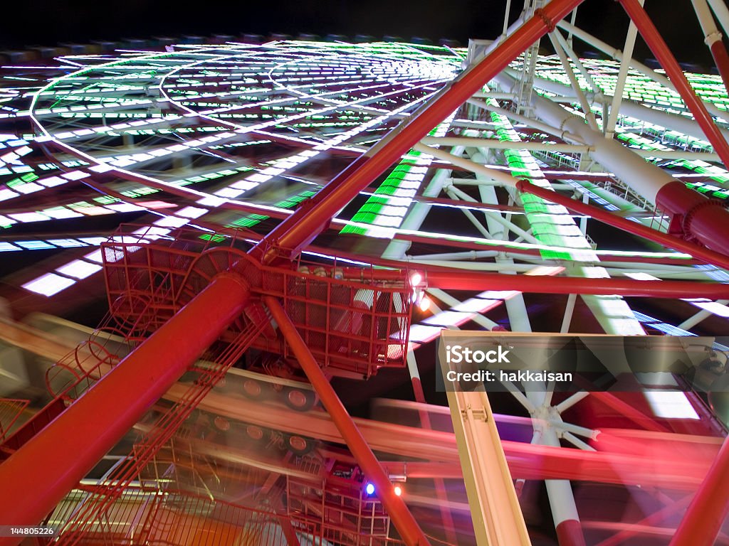 Ferris wheel en movimiento - Foto de stock de Actividades recreativas libre de derechos