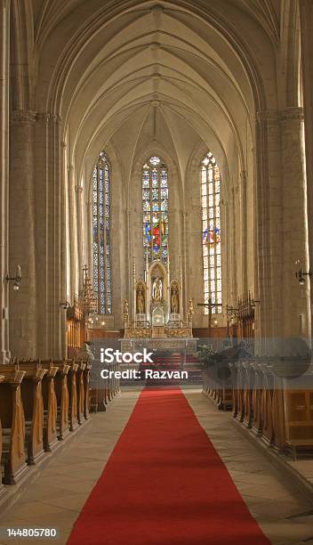 Saint Michaels Cathedral Cluj Napoca România - Fotografias de stock e mais imagens de Altar - Altar, Arco - Caraterística arquitetural, Arquitetura