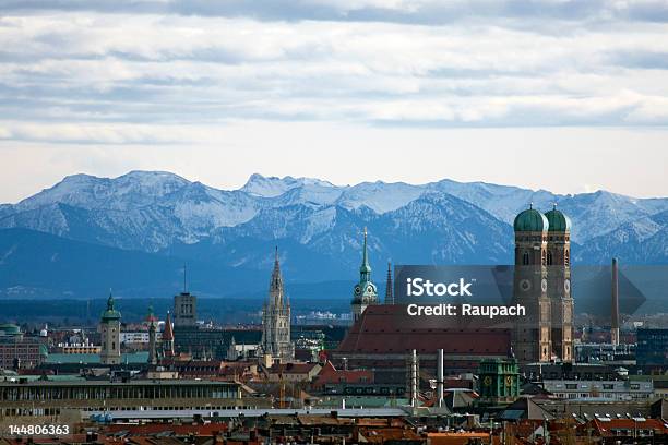 Photo libre de droit de Munich banque d'images et plus d'images libres de droit de Munich - Munich, Horizon urbain, Montagne