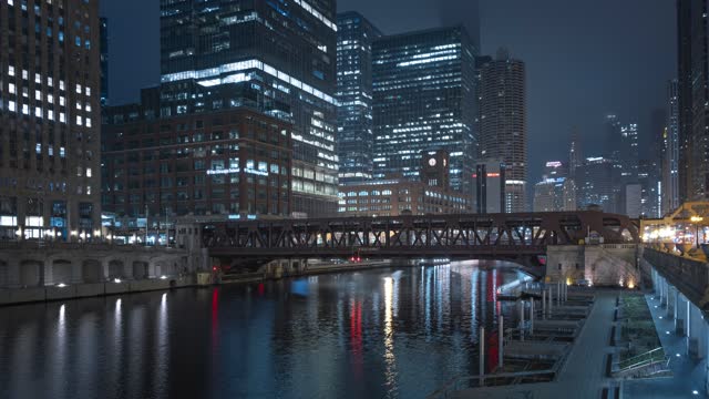 Time Lapse Video of Wells Street Bridge of Chicago While Sunrising