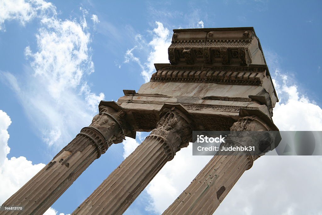 Arquitectura antigua Roma - Foto de stock de Columna arquitectónica libre de derechos