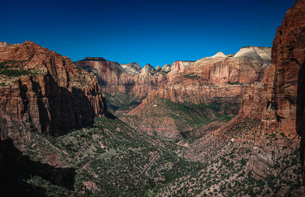 istock Bryce Canyon, montage et paysage 1448375367