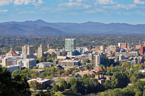 daytime view of the skyline of Asheville (North Carolina).