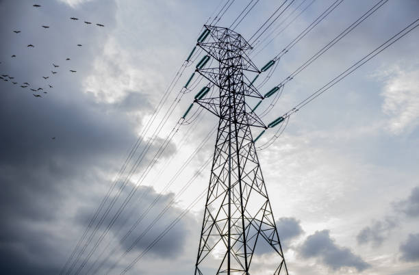 istock the electricity tower stretches once 1448530681