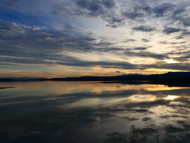 istock La Palme pond, setting sun, Aude 1448583901