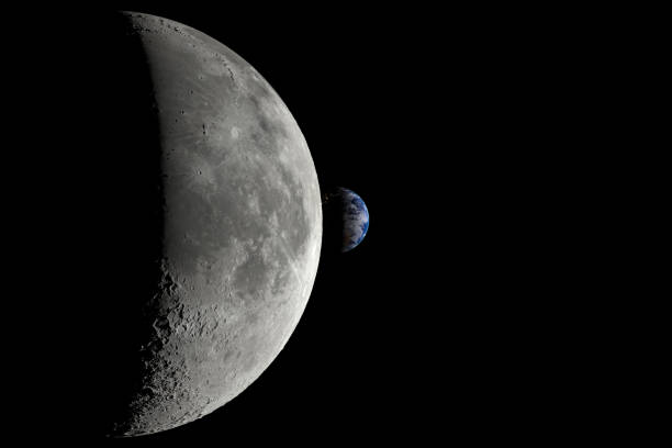 detalle de la superficie lunar sobre fondo transparente - mapas de la nasa - luna fotografías e imágenes de stock