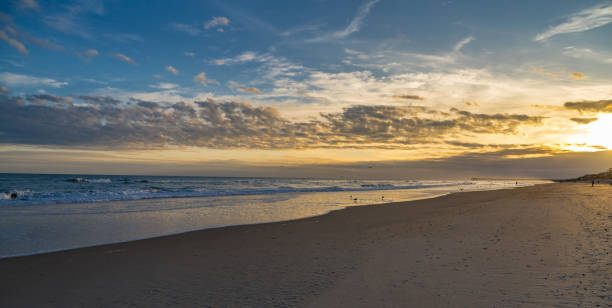 istock Topsail Island Beach in the Winter 1448607183