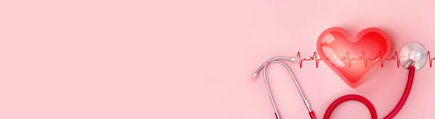 3d forma de coração vermelho com linha de cardio gram e estetoscópio no fundo rosa, banner e fundo para a saúde do coração, cuidados de saúde, conceito de check-up de saúde - equipment listening red stethoscope - fotografias e filmes do acervo
