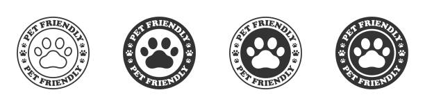 illustrazioni stock, clip art, cartoni animati e icone di tendenza di icona pet friendly. logo della zampa dell'animale domestico con testo pet friendly. illustrazione vettoriale. - allegri