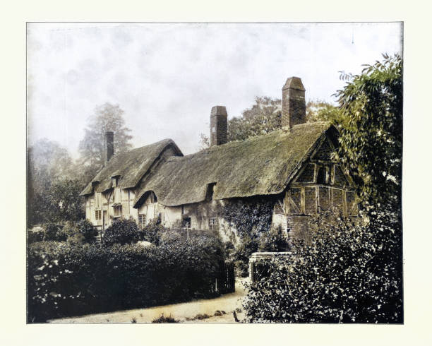 ilustraciones, imágenes clip art, dibujos animados e iconos de stock de anne hathaway's cottage, stratford-upon-avon, fotografía coloreada - anne hathaway