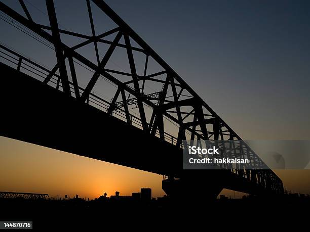 Silhueta Da Ponte Ferroviária - Fotografias de stock e mais imagens de Anoitecer - Anoitecer, Ao Ar Livre, Arquitetura