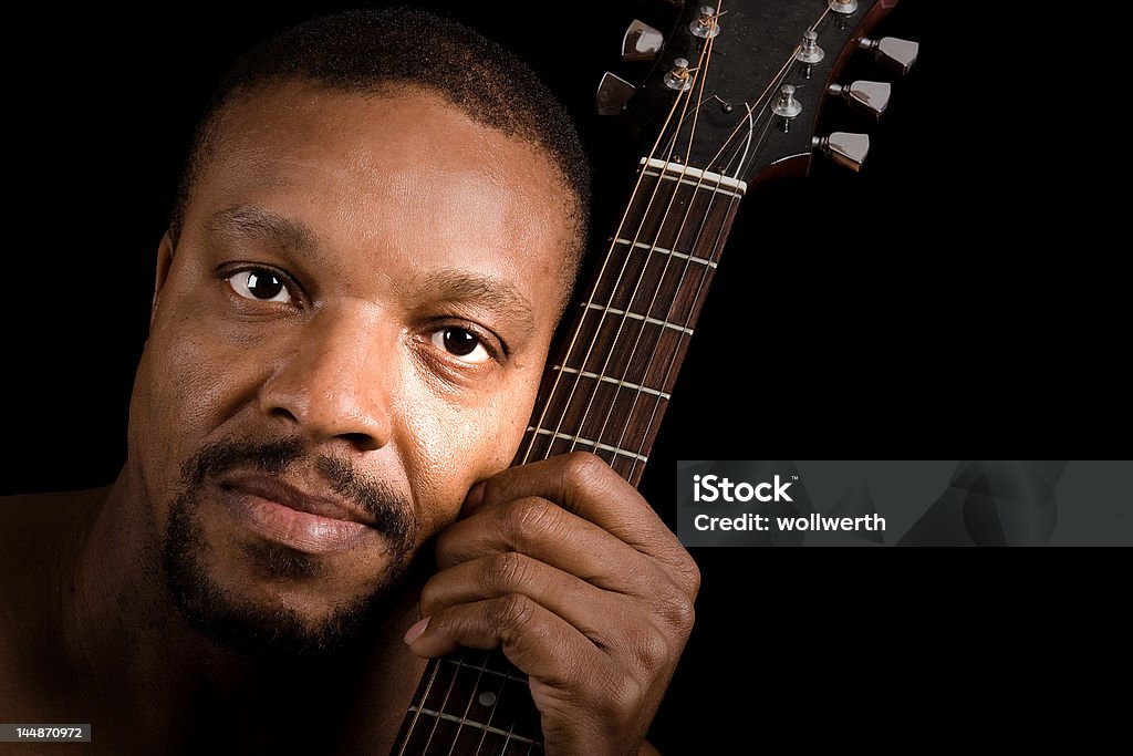 african american Mann mit Gitarre - Lizenzfrei Gitarre Stock-Foto