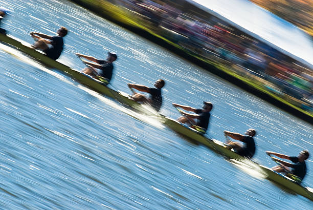 praca zespołowa - team sport rowboat sports team nautical vessel zdjęcia i obrazy z banku zdjęć