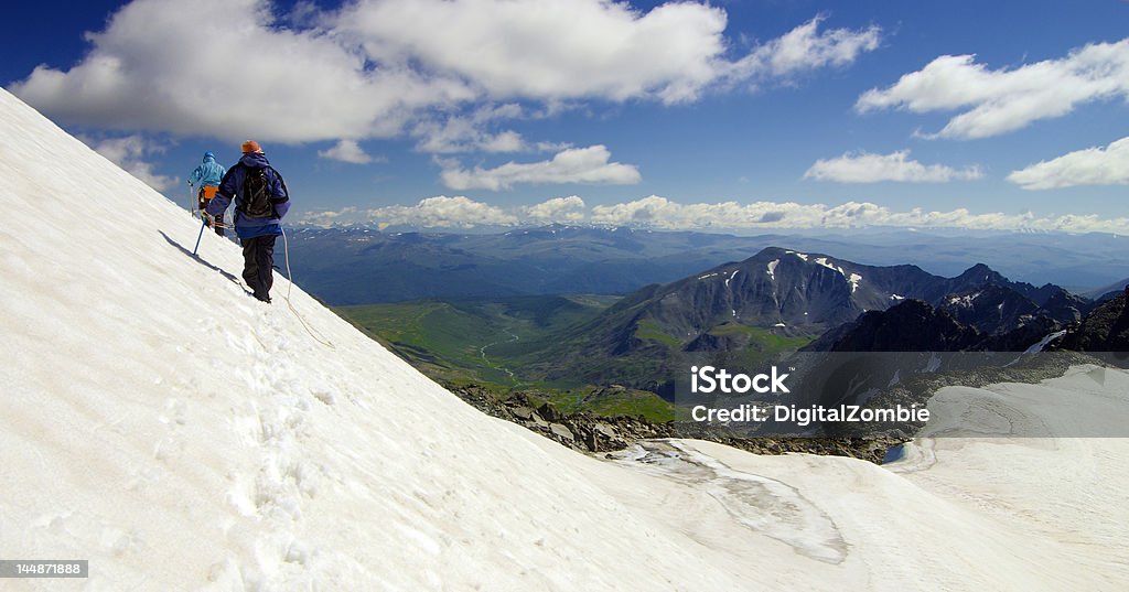 Andando sopra - Foto stock royalty-free di Alpinismo