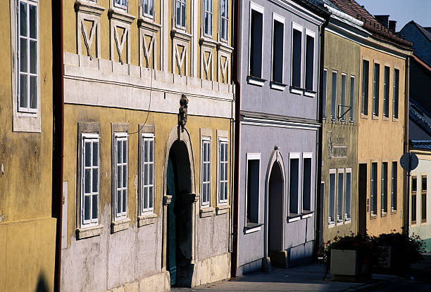 istock Eisenstadt houses 144872077