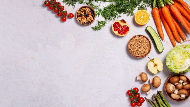 fondo de banner de comida con productos veganos, comida vegana en la mesa, vista superior, concepto veganuario - healthy eating food vegetable fungus fotografías e imágenes de stock