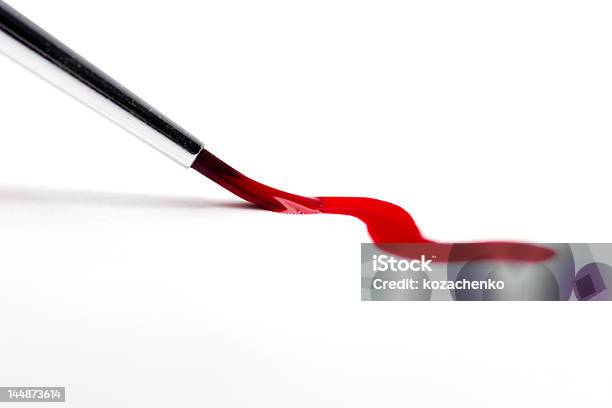 Escova De Pintura Isolado No Branco Curva De Vermelho - Fotografias de stock e mais imagens de Abstrato