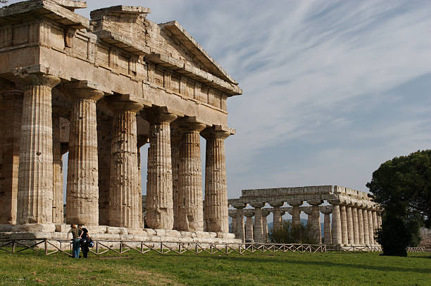 paestum, италия - temple of neptune стоковые фото и изображения