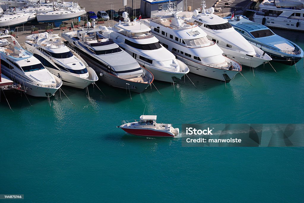 Linha de iates de luxo no porto de Nice, Franch Riviera, França - Royalty-free Alta Sociedade Foto de stock