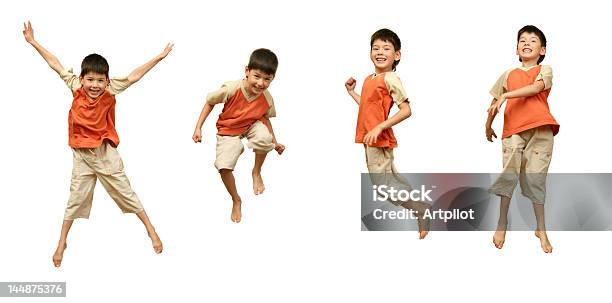 Chłopiec Skoki Na Białym Tle - zdjęcia stockowe i więcej obrazów 2-3 lata - 2-3 lata, Aktywność sportowa, Białe tło