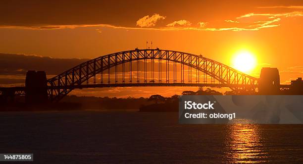 Foto de Sydney Harbour Bridge Ao Pôrdosol e mais fotos de stock de Austrália - Austrália, Capitais internacionais, Céu - Fenômeno natural