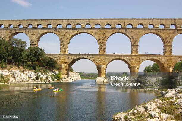 Pont Gardvista Do Rio - Fotografias de stock e mais imagens de Antigo - Antigo, Ao Ar Livre, Aqueduto