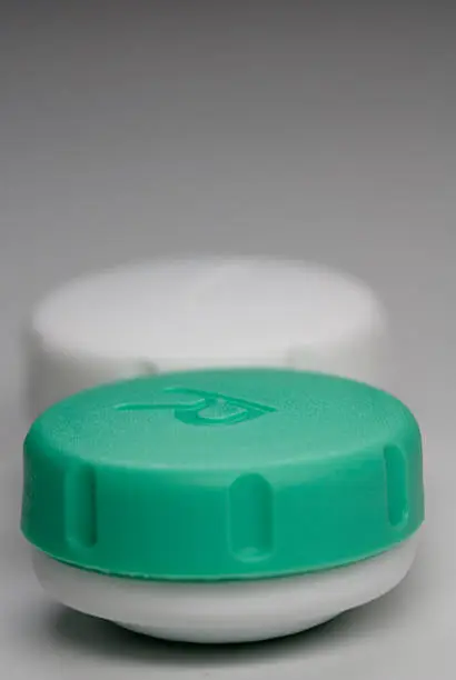 Container for contactlenses in different formes or from differnet perspectives.