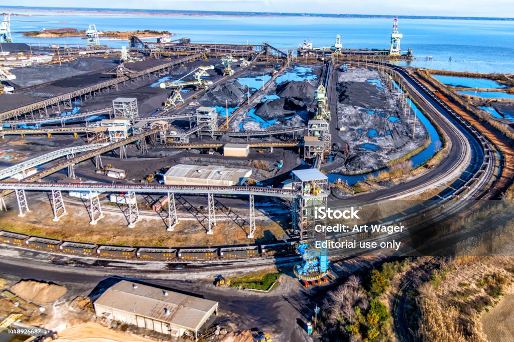McDuffie Terminal de Carvão Aéreo - Foto de stock de Carvão royalty-free McDuffie Terminal de Carvão Aéreo - Foto de stock de Carvão royalty-free