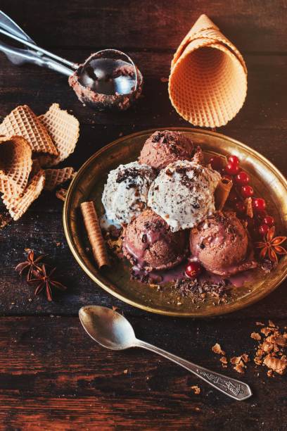 istock Ice cream in the plate 1449035058
