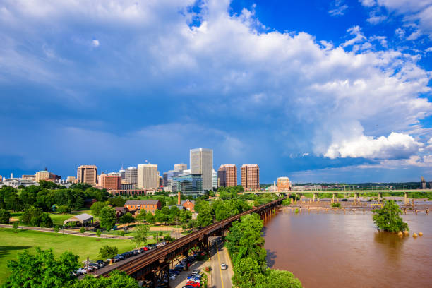 istock Richmond, Virginia Park and Skyline 1449102320