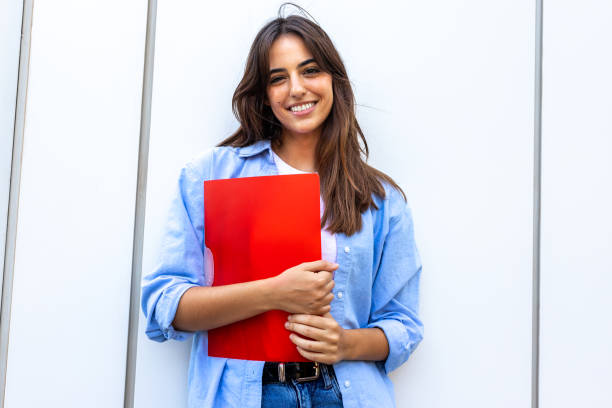 girl with file pic