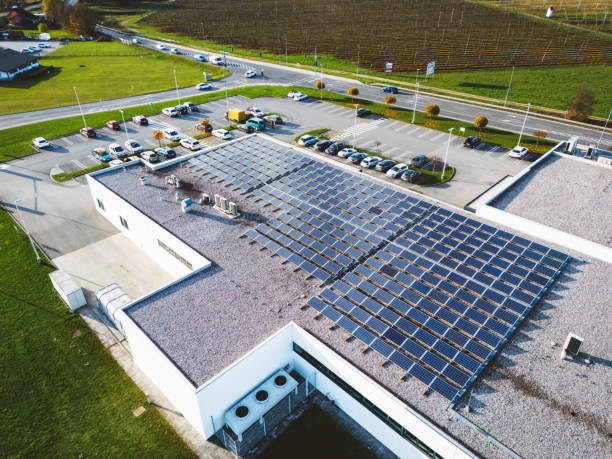 istock Modern shopping centre building with rooftop covered in solar panels 1449127690