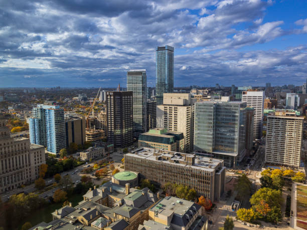 istock Toronto city shot 1449187570