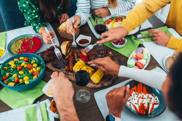 istock Lunch with friends 1449230296