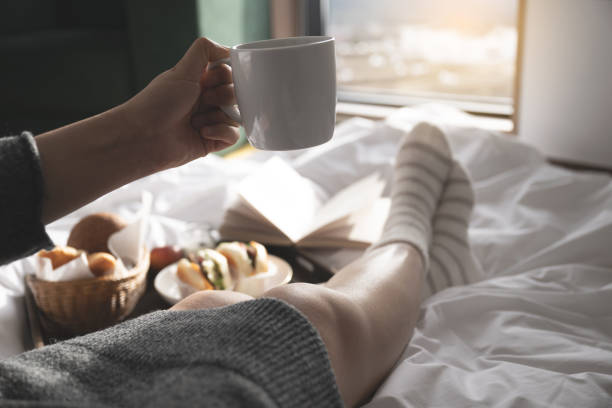 istock brunch in bed in the morning 1449290424
