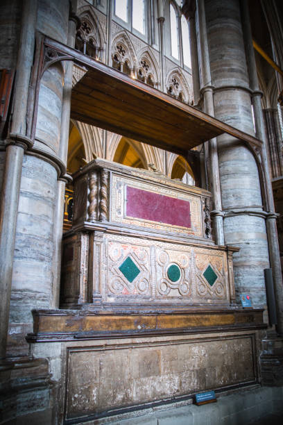 tumba de enrique iii 1272 en la colegiata de la abadía de san pedro westminster. - enrique iii de inglaterra fotografías e imágenes de stock