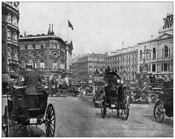 antike fotos von london: piccadilly circus - city of westminster fotos stock-grafiken, -clipart, -cartoons und -symbole