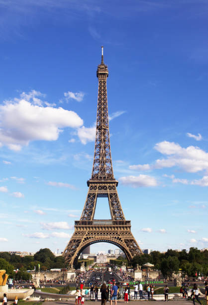 istock Eiffel Tower In Late Afternoon 1449426919