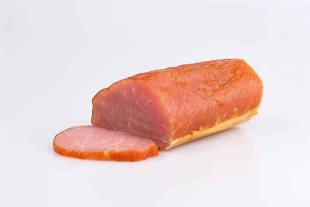 сырой копченый лосось с разрезанным куском на белом фоне - veal raw meat pink стоковые фото и изображения