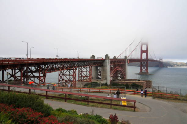 l’album scenery de san francisco, californie - golden gate bridge audio photos et images de collection